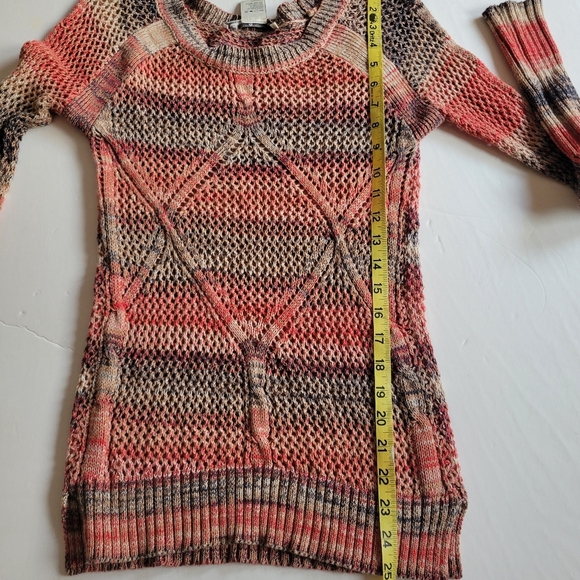American Rag Crochet Sweater. - Picture 8 of 10